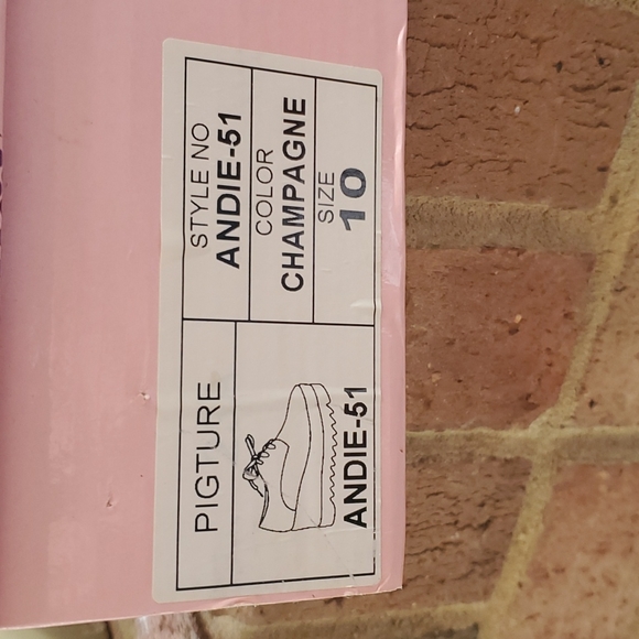 METALLIC ROSE GOLD  OXNARD PLATFORM - Picture 4 of 10